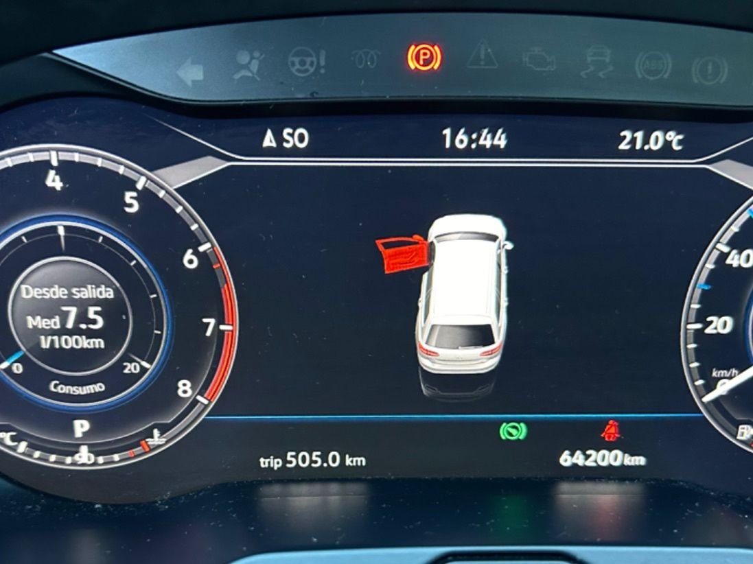 VOLKSWAGEN Passat Sport 1.8 TSI 132 kW 180CV DSG Variant - Imagen 11